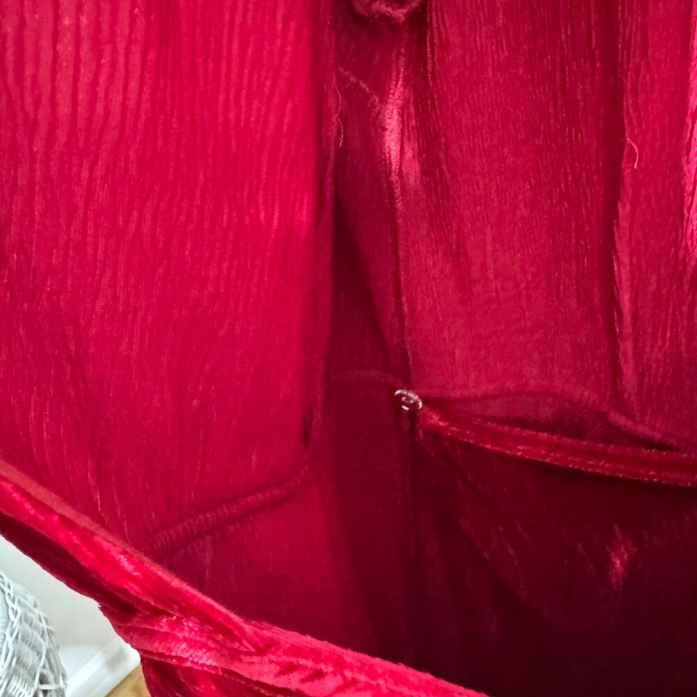 Vacate The Label Dress Women XS Red Velvet Long Sleeve Wrap Dress Holiday Party - Picture 7 of 9